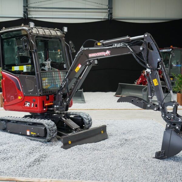 Minibagger Rhinoceros XN28 mit Kubota D1105 – Vollkabine