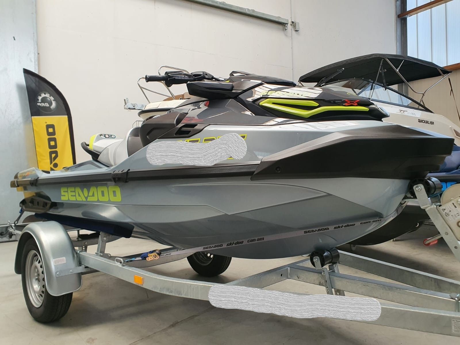 RXT325_Tolic_08.jpg